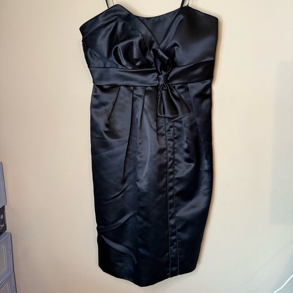 BCBG Paris STRAPLESS SATINY PARTY COCKTAIL DRESS Size 4 Holiday black dress